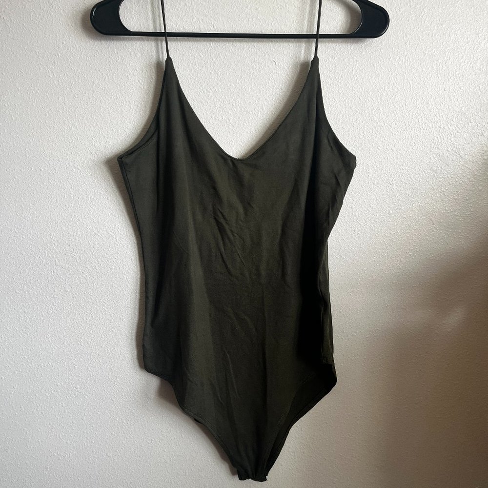 Gaze Olive Green Bodysuit – Stretchy Scoop Neck with Snap Closure (L, Juniors)